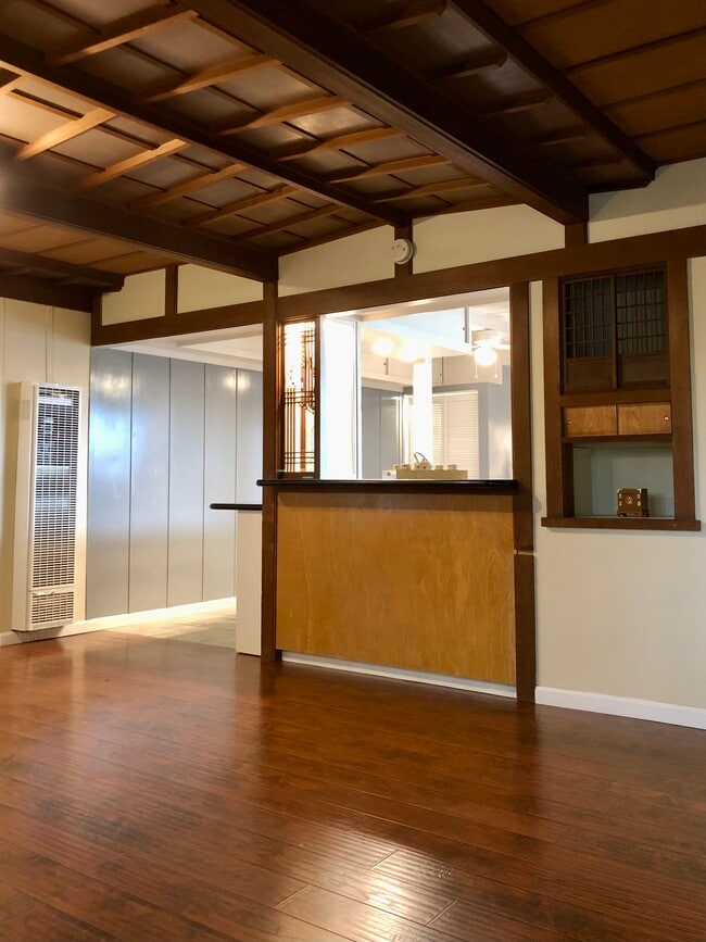 2447 Malabar St in Los Angeles, CA - Building Photo - Building Photo