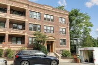 153 Strathmore Rd, Unit 5 in Boston, MA - Foto de edificio - Building Photo