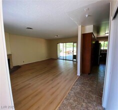 1916 W Fontana Ave in Las Vegas, NV - Foto de edificio - Building Photo