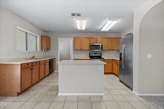 589 W Jardin Loop in Casa Grande, AZ - Foto de edificio - Building Photo