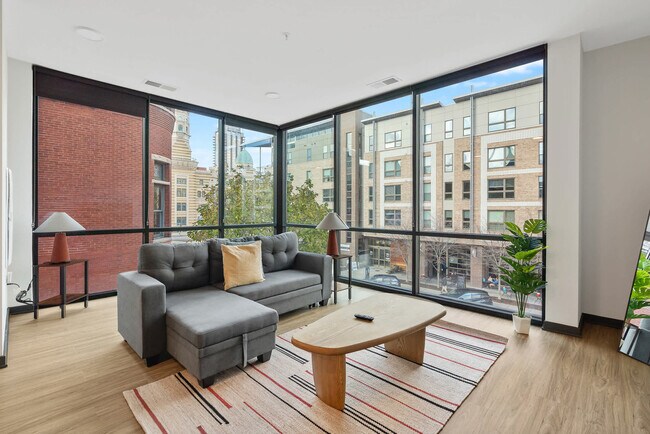 423 E Michigan St