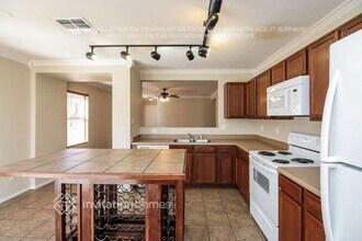 1813 N 94th Ave in Phoenix, AZ - Foto de edificio - Building Photo