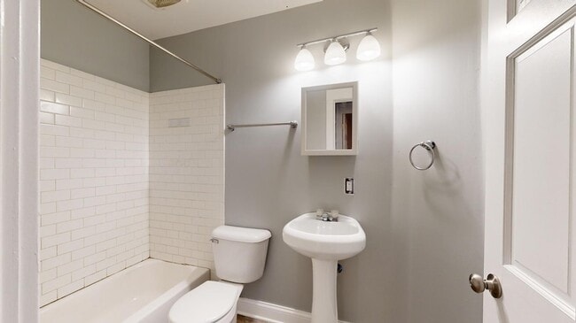 2608 2nd Ave S, Unit 1 in Minneapolis, MN - Building Photo - Building Photo