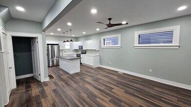 886 Lockbourne Rd in Columbus, OH - Building Photo - Building Photo