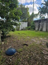 1250 NW 55th St in Miami, FL - Building Photo - Building Photo
