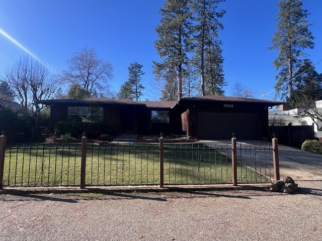 10568 Bragg Ave in Grass Valley, CA - Building Photo