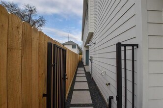 3820 Weems St in Houston, TX - Building Photo - Building Photo