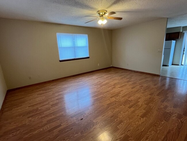 1201 N Nashville Pl in Russellville, AR - Building Photo - Building Photo