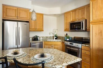 21345 Hawthorne Blvd in Torrance, CA - Building Photo - Building Photo