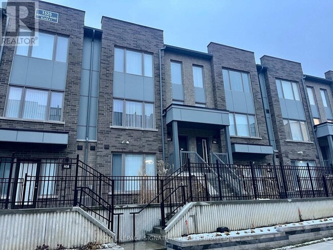 property at 1525 Kingston Rd