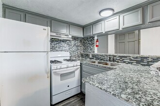 7527 Gulf Fwy in Houston, TX - Building Photo - Building Photo