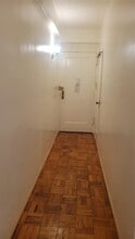 1598 Unionport Rd in Bronx, NY - Building Photo - Building Photo