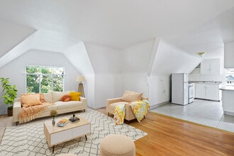 872 N Clarkson in Denver, CO - Building Photo - Building Photo