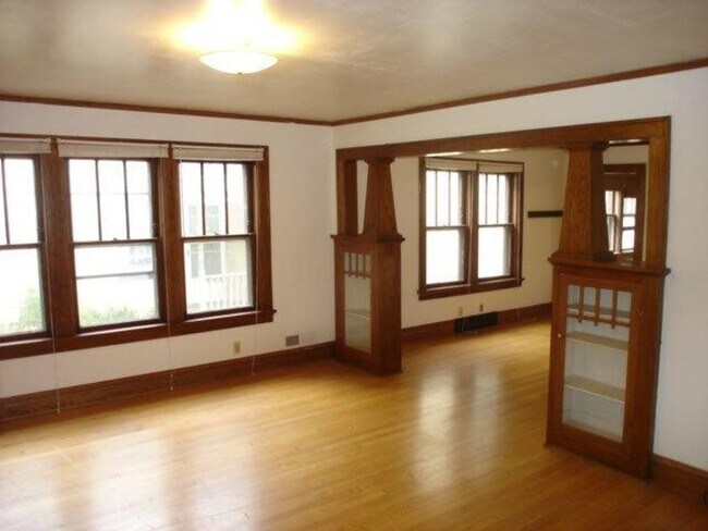 205 N Few St in Madison, WI - Building Photo - Building Photo