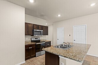 9506 Kensley Rose Dr in Killeen, TX - Building Photo - Building Photo