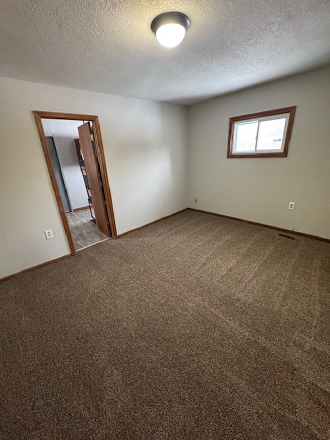 4015 E Pettit Ave in Fort Wayne, IN - Building Photo - Building Photo