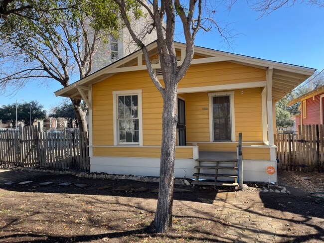 property at 1822 N Comal