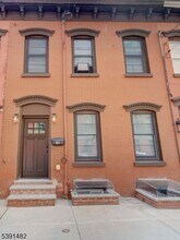 16 Eagles St in Newark, NJ - Building Photo - Building Photo