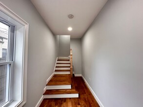 17 Compton St in New Haven, CT - Building Photo - Building Photo