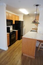 7518 Foxridge Way in Anchorage, AK - Building Photo - Building Photo