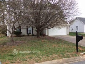 10908 White Stag Dr in Charlotte, NC - Building Photo
