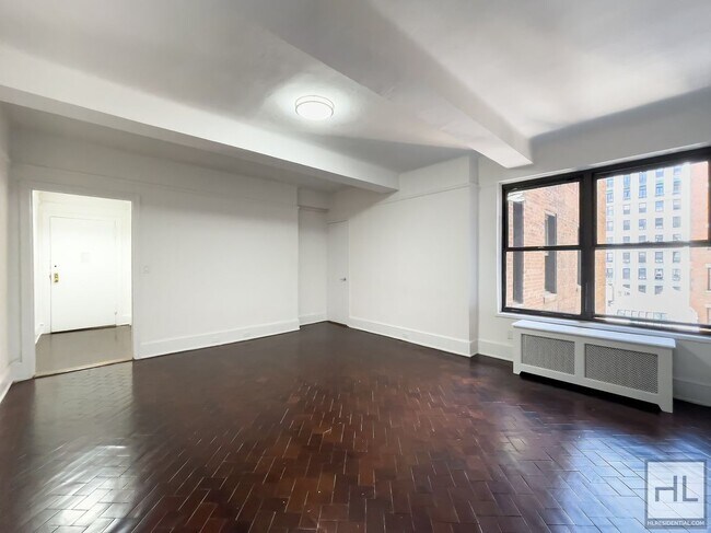 WEST 73 STREET, Unit 9E in New York, NY - Building Photo - Building Photo
