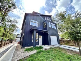 1403 Cometa St in Austin, TX - Building Photo