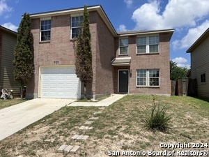 9135 Dublin Moor in San Antonio, TX - Foto de edificio