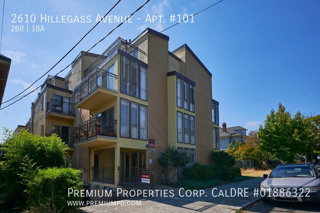 Hillegass Apartments in Berkeley, CA - Building Photo - Building Photo