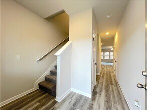 4113 Oakwood Ter Ct in Oakwood, GA - Building Photo - Building Photo