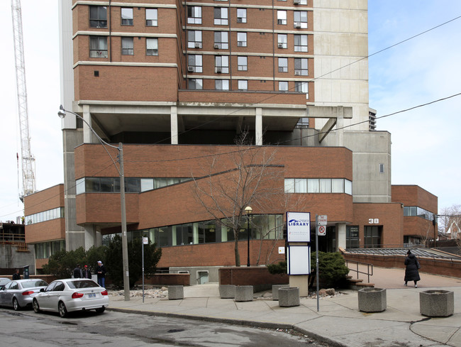 Stanley Knowles Housing Co-Operative in Toronto, ON - Building Photo - Building Photo