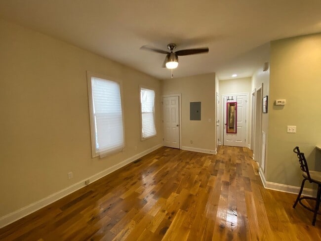 63 Mechanic St in New Haven, CT - Building Photo - Building Photo