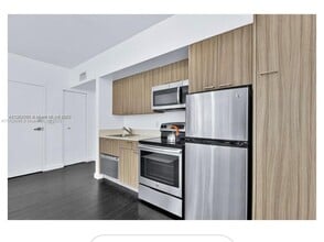 557 Michigan Ave, Unit 111 in Miami Beach, FL - Building Photo - Building Photo