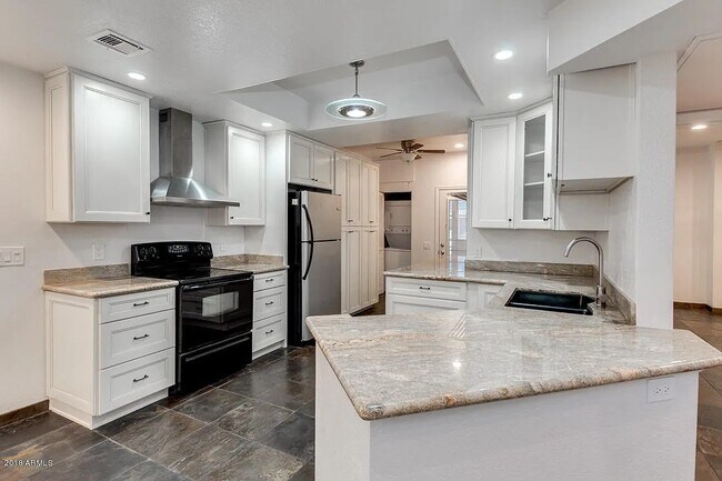 property at 101 N 7th St