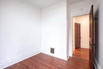 1940-1946-1946 SW Market St Dr in Portland, OR - Building Photo - Building Photo