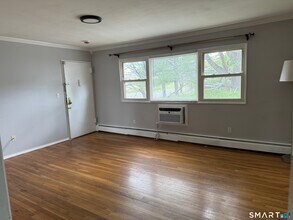 239 Cherry Hill Dr in Bridgeport, CT - Building Photo - Building Photo