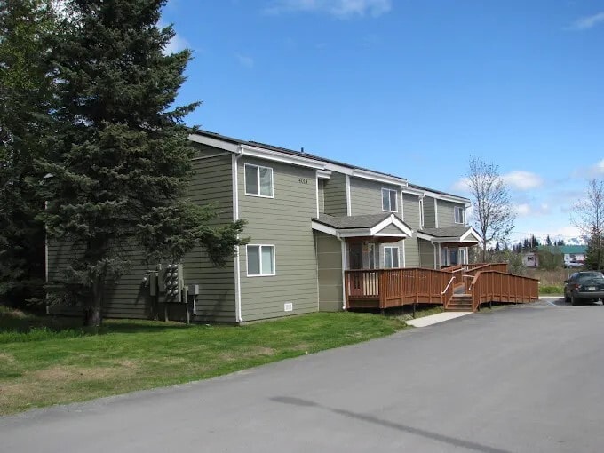 4014 Ben Walters Ln in Homer, AK - Building Photo