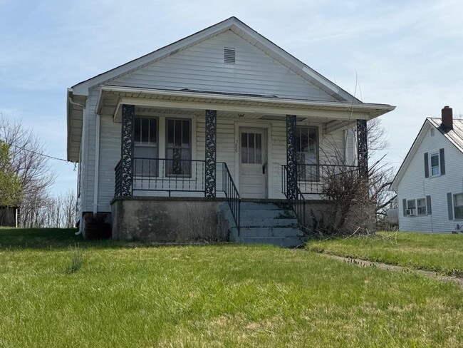 property at 700 Old Franklin Turnpike