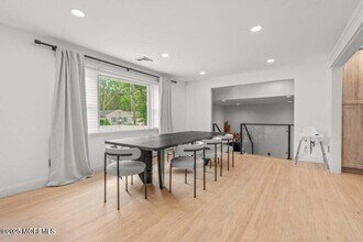 188 Belmar Ave in Ocean Township, NJ - Foto de edificio - Building Photo