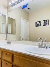 340 Promise Way in Hollister, CA - Building Photo - Building Photo