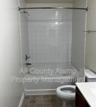 9631 Sandflat Pass in San Antonio, TX - Building Photo - Building Photo