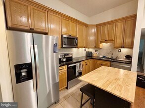 12309 Silvergate Way in Germantown, MD - Building Photo - Building Photo