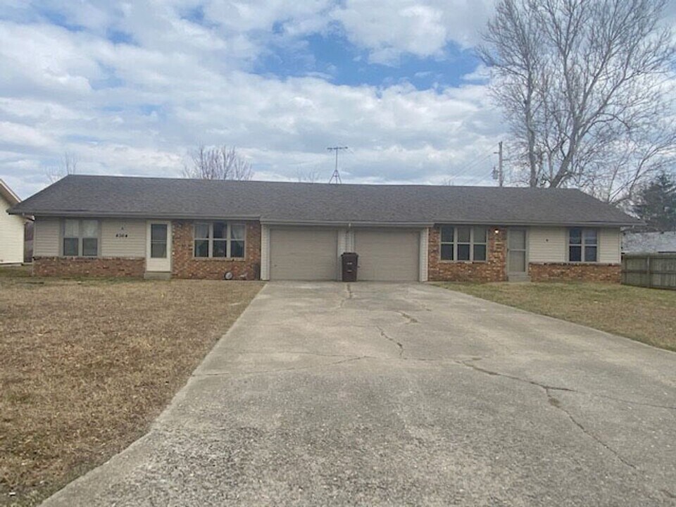 4364 S Glenn Ave in Springfield, MO - Building Photo