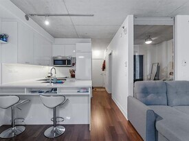 1000 Rue Ottawa in Montréal, QC - Building Photo