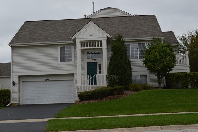 property at 696 S Rosehall Ln