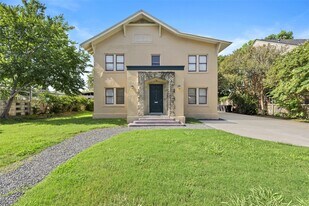 1516 Bonnie Brae St in Houston, TX - Building Photo