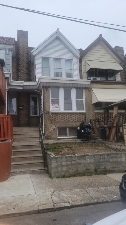 3905 L St, Unit 2 Photo