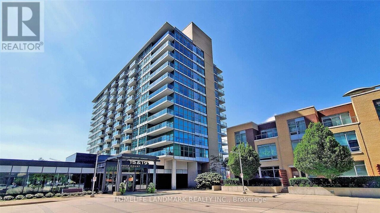 19-519 Singer Ct in Toronto, ON - Building Photo
