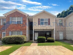 1562 Eastern Sunrise Ln in Decatur, GA - Building Photo - Building Photo
