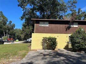 707 SW 68th Terrace in Gainesville, FL - Building Photo